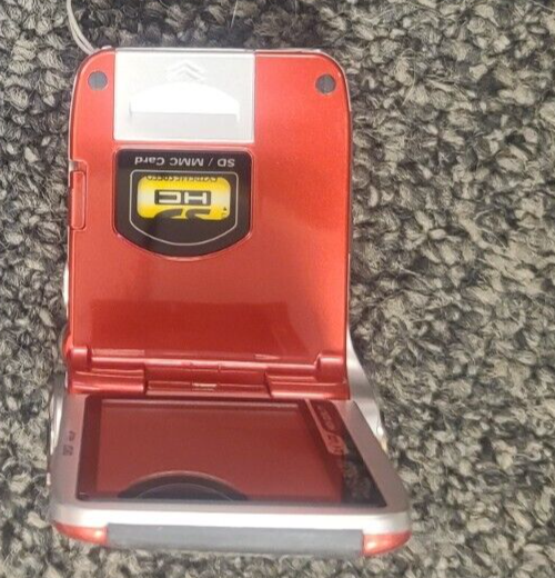 DXG -563V DIGITAL CAMCORDER 5.1 LCD VOICE USED RED 4X DIGITAL ZOOM w/8GB SD CARD9