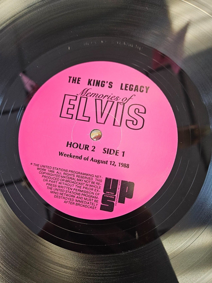 The KIng's Legacy Memories Of ELVIS Super RARE Used LP NM NM13