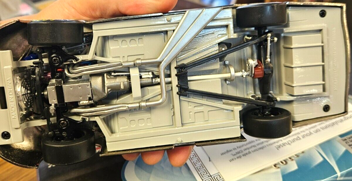 RACE FANS JOHN WAYNE 1:24 SCALE STOCK CAR used W/CAAERTIFICATE16