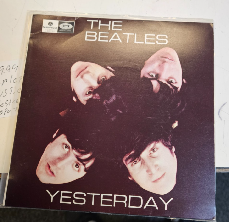 The Beatles Yesterday Parlophone EMI Gepo 70026 Australia VG+VG+ Used 7" Record0