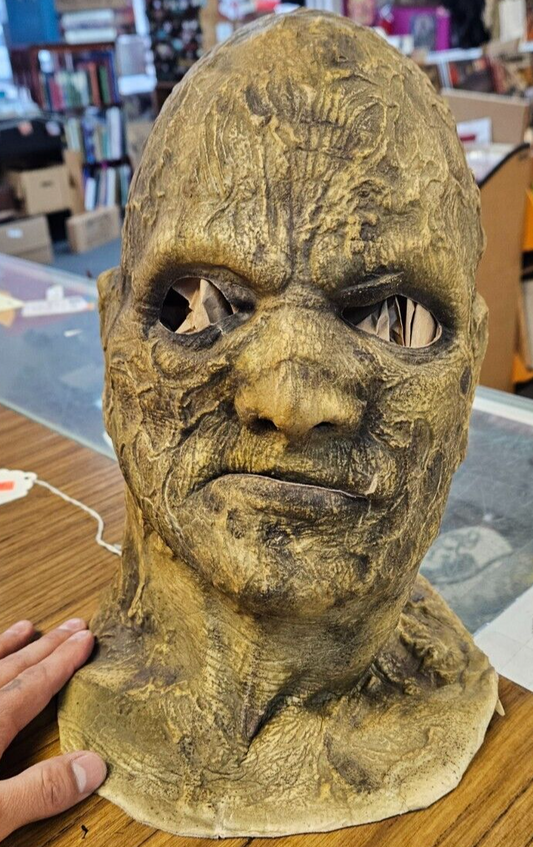CREATURE CORPS.LLC "Creeping Dead Mask #13 New Autographed No Tag No Box0