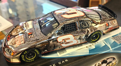 RACE FANS JOHN WAYNE 1:24 SCALE STOCK CAR used W/CAAERTIFICATE15