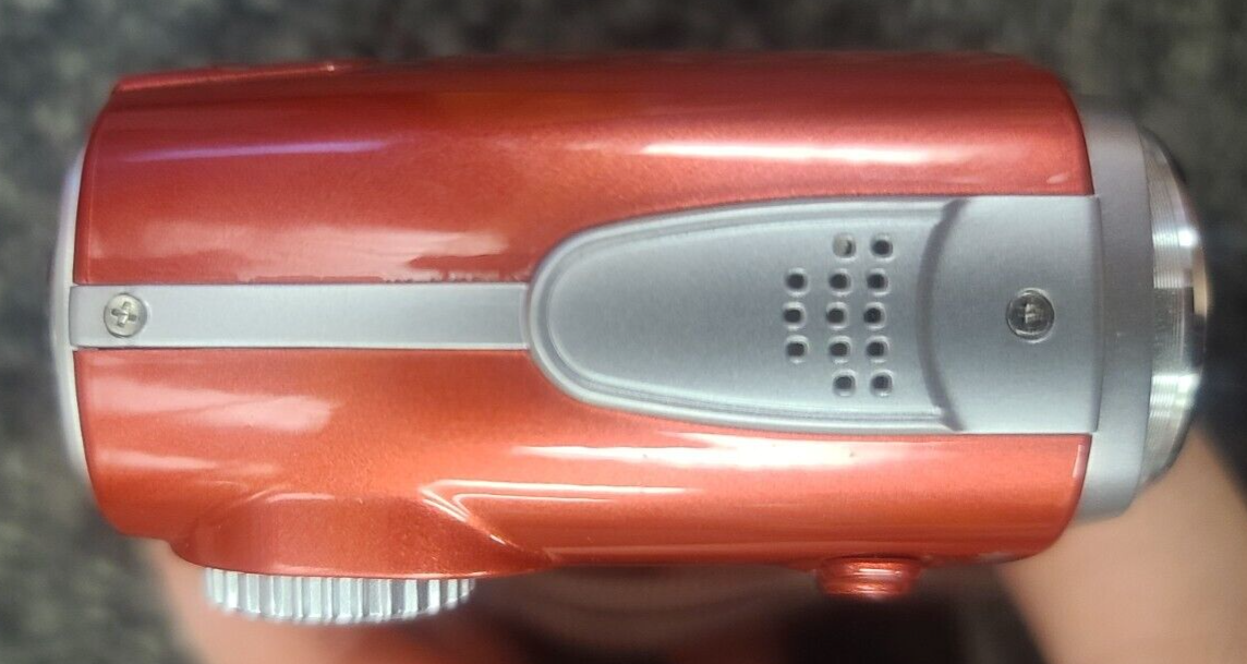DXG -563V DIGITAL CAMCORDER 5.1 LCD VOICE USED RED 4X DIGITAL ZOOM w/8GB SD CARD5