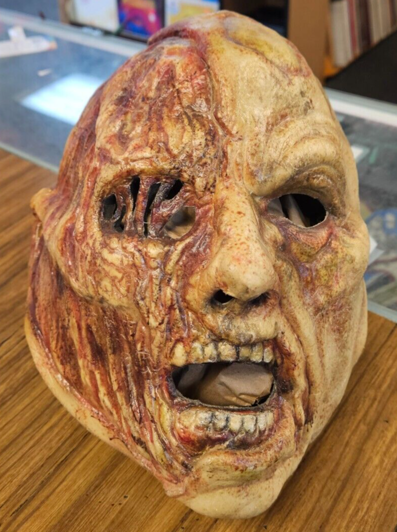 CREATURE CORPS. LLC Creeping Dead Mask #10 NEW Autographed0